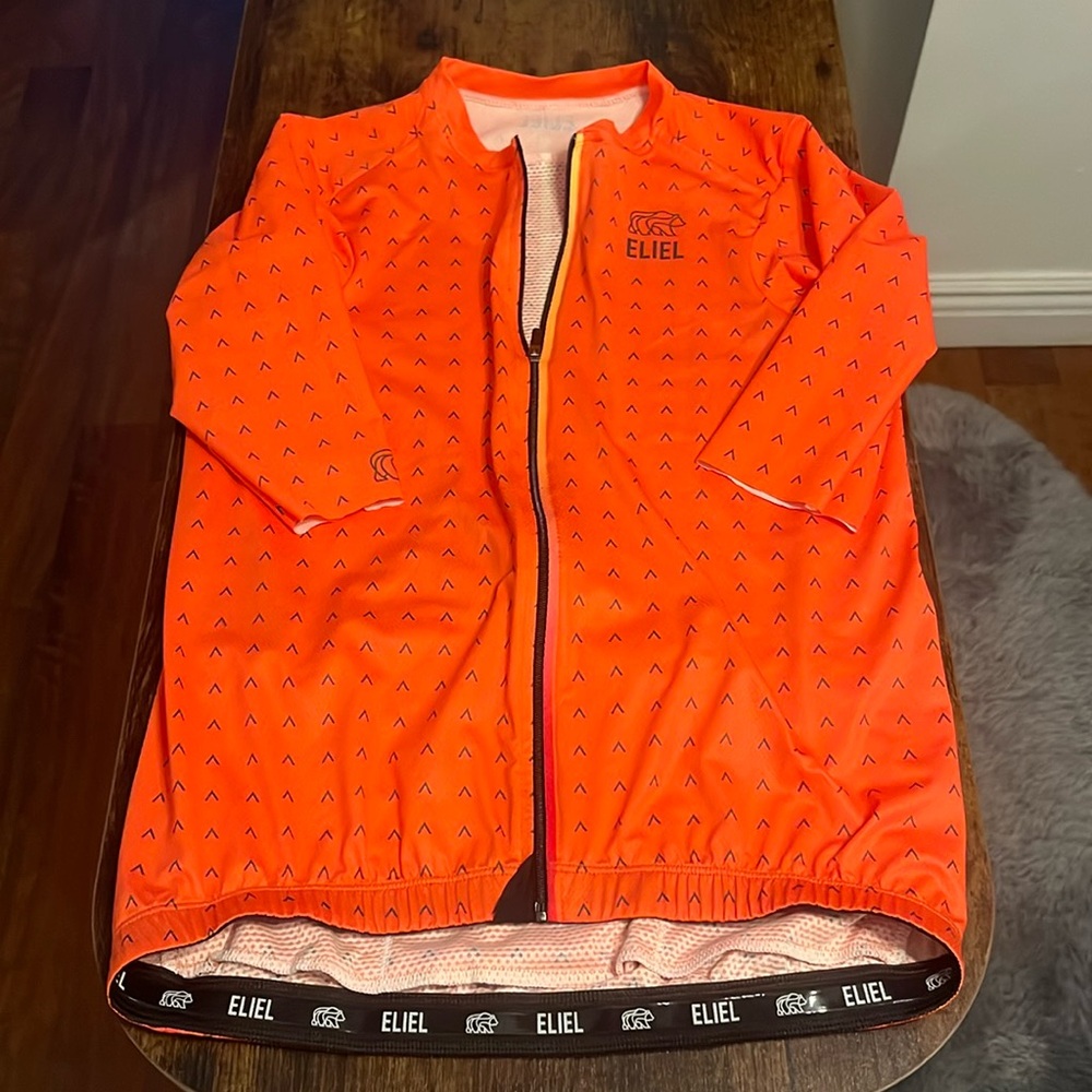 Eliel like new men’s cycling jersey size large